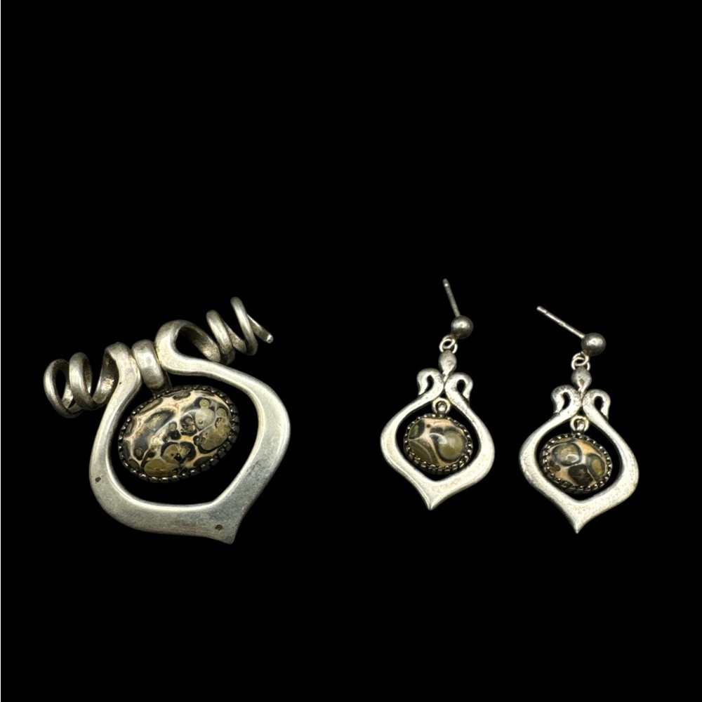 J.R USA Silversmith James Rogers Leopard Jasper Pendant And Earrings Set